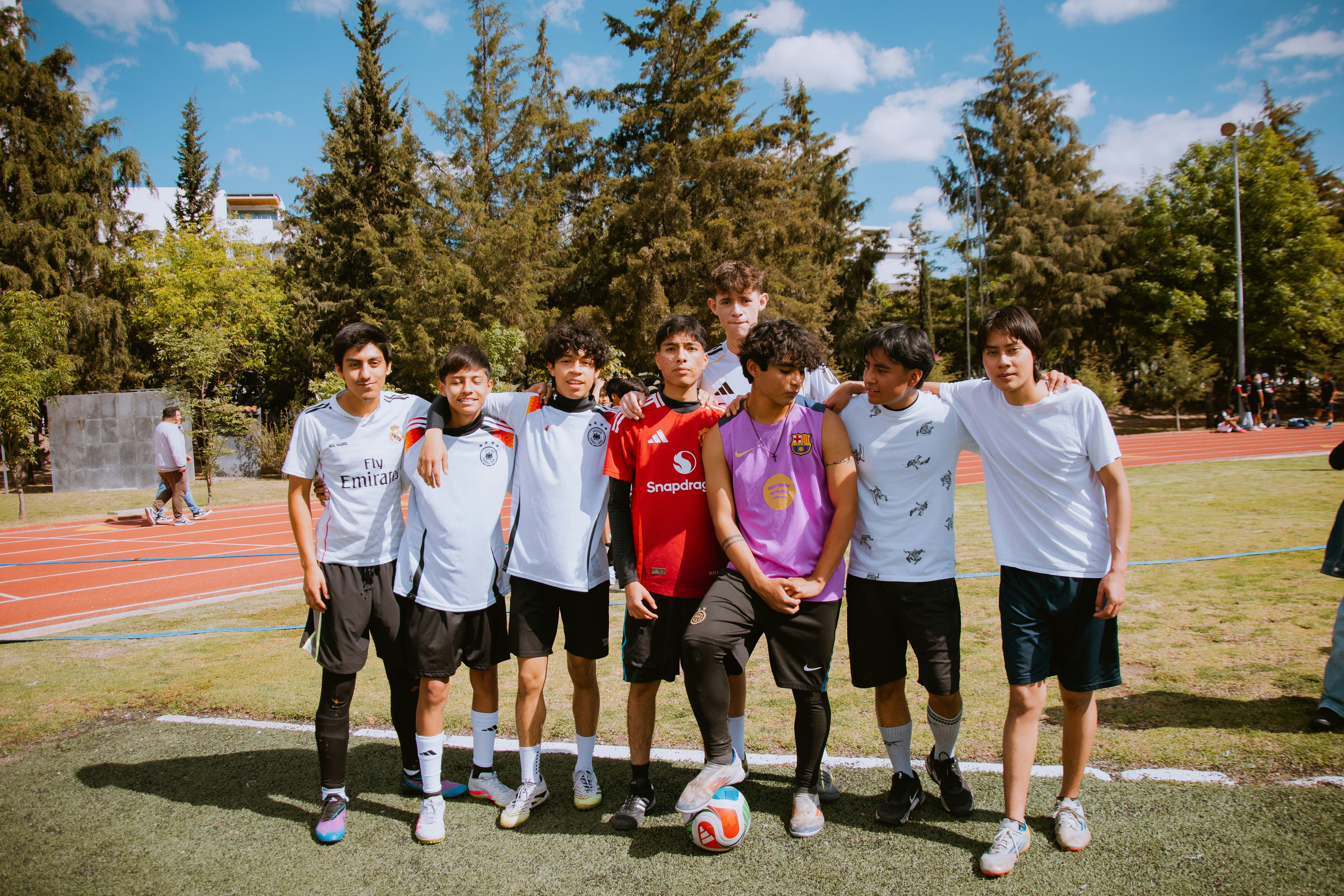 #英超联赛 来源：《镜报》